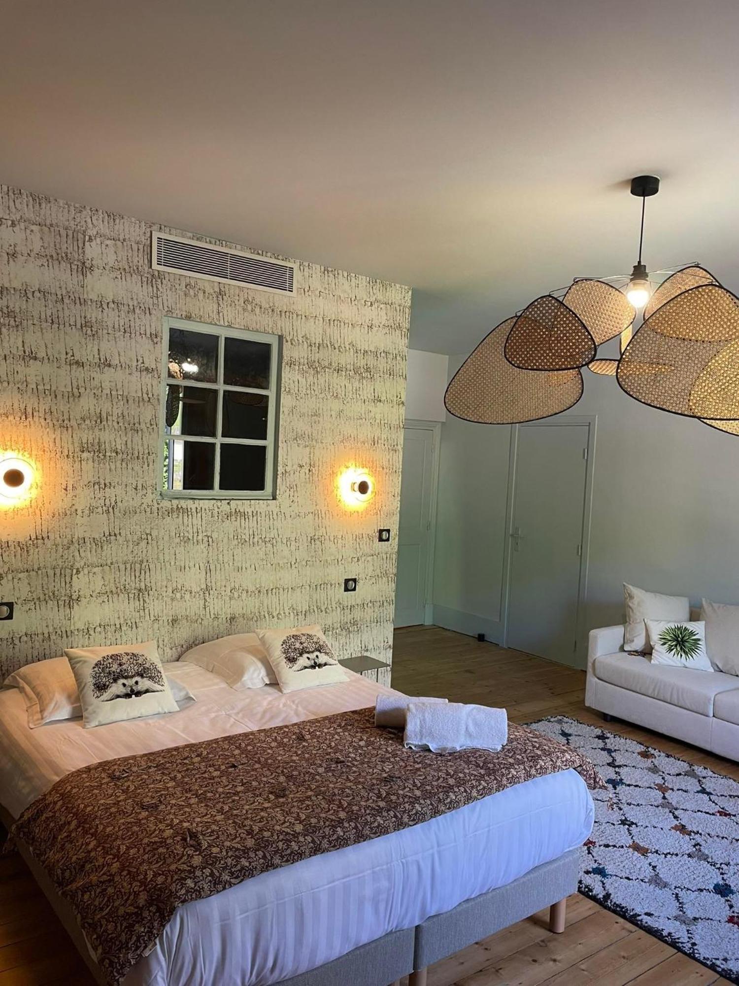 Domaine Clairfontaine Noyarey - Suites Junior المظهر الخارجي الصورة