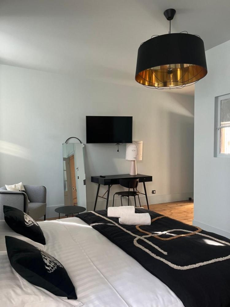Domaine Clairfontaine Noyarey - Suites Junior المظهر الخارجي الصورة